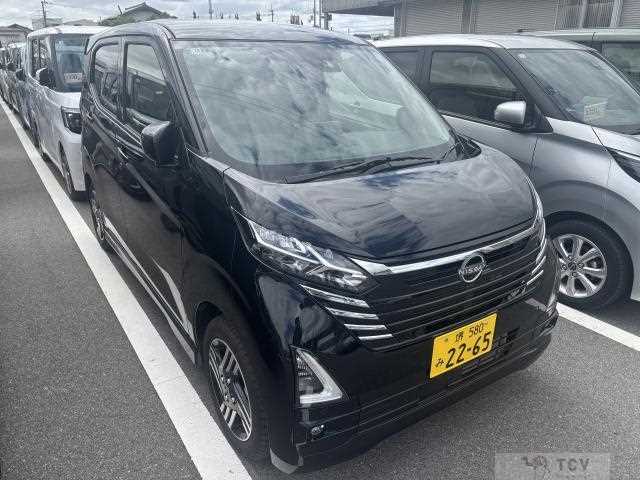 2025 Nissan Nissan Others