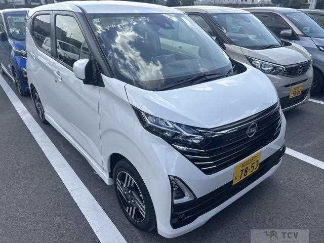 2025 Nissan Nissan Others