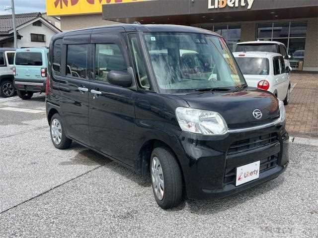 2017 Daihatsu Tanto