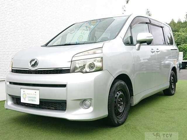 2012 Toyota Voxy