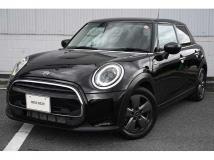 2021 BMW MINI