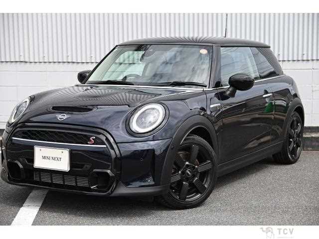 2022 BMW MINI