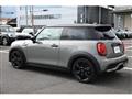 2022 BMW MINI