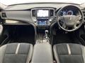2017 Toyota Crown Hybrid