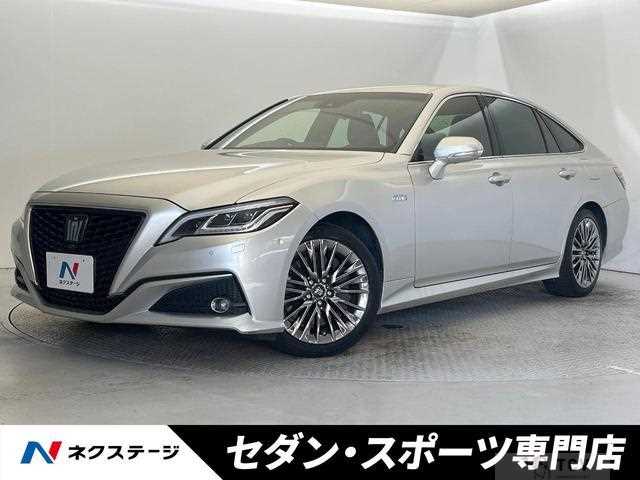 2018 Toyota Crown Hybrid