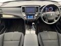 2016 Toyota Crown Hybrid