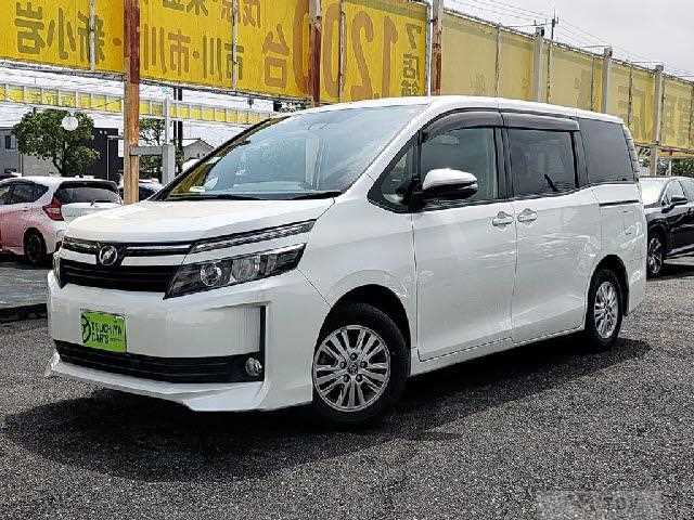 2017 Toyota Voxy