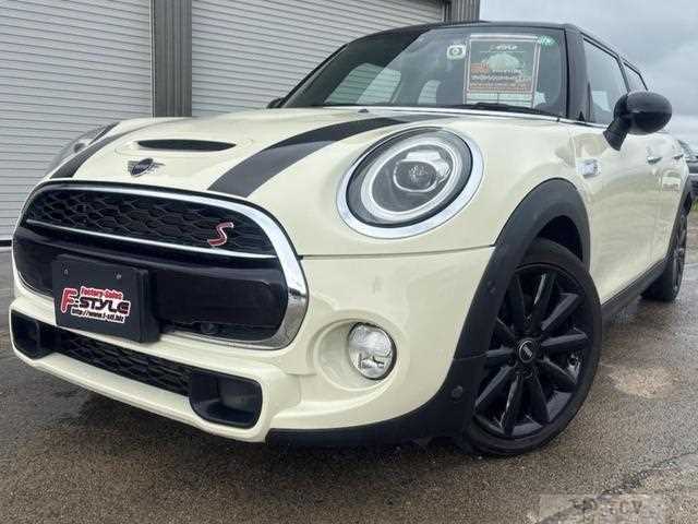 2018 BMW MINI