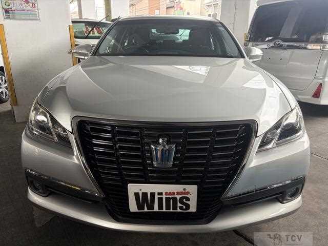 2015 Toyota Crown