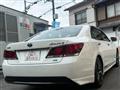 2015 Toyota Crown Hybrid
