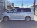 2008 Mitsubishi Delica D5