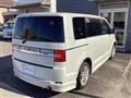 2008 Mitsubishi Delica D5