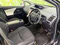 2017 Toyota PRIUS α
