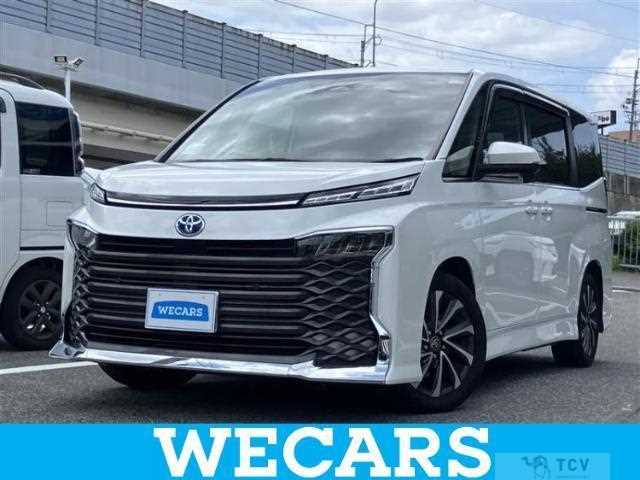 2022 Toyota Voxy