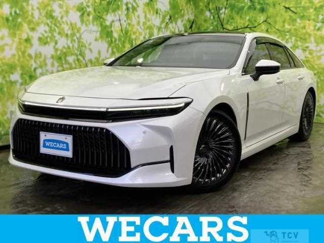 2025 Toyota Crown Hybrid