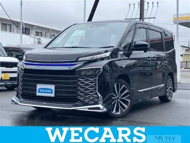 2023 Toyota Voxy