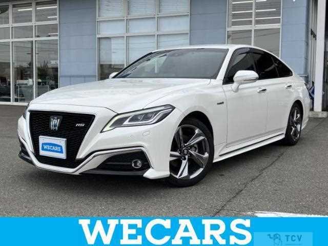 2018 Toyota Crown Hybrid