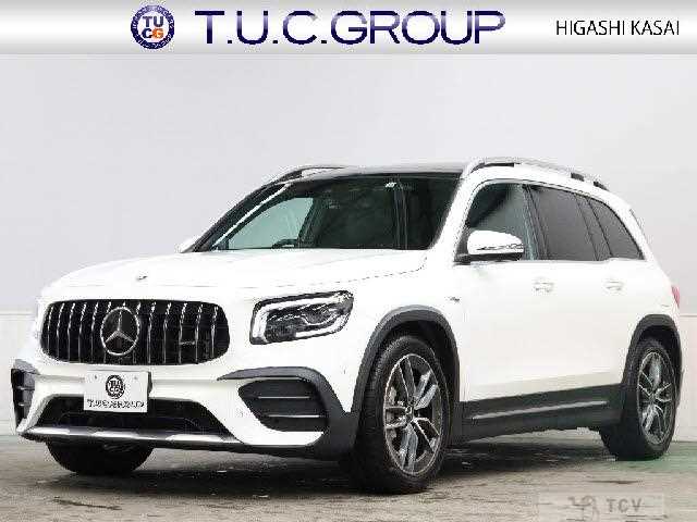 2022 AMG C-Class