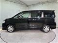 2007 Toyota Voxy