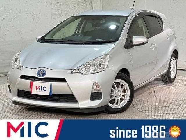2013 Toyota AQUA