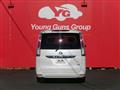 2012 Nissan Serena