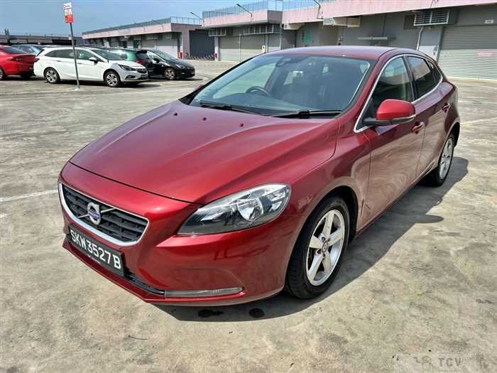 2015 Volvo V40