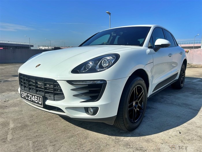 2015 Porsche Macan