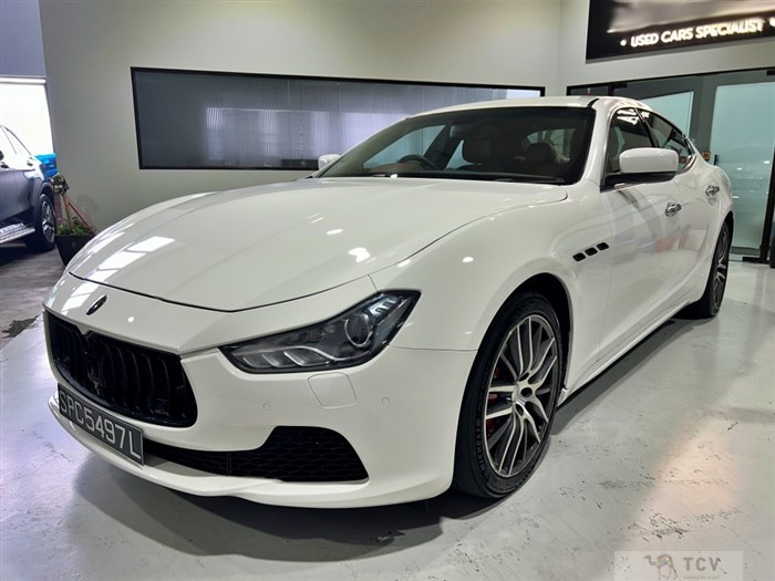 2016 Maserati Ghibli