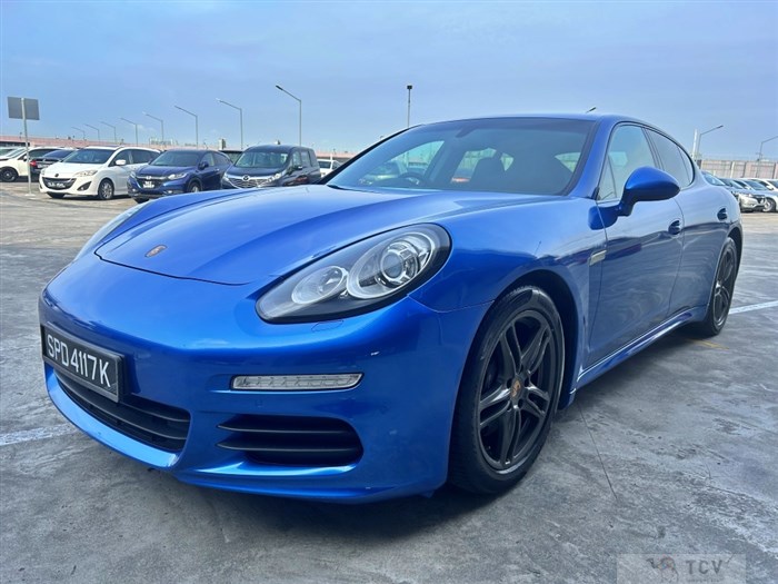2016 Porsche Panamera