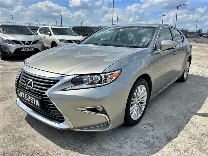2016 Lexus ES