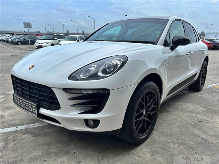 2016 Porsche Macan