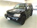 2005 Mitsubishi Pajero
