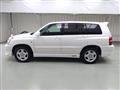 2005 Toyota Kluger V
