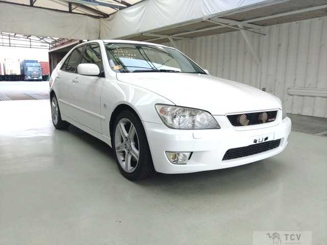 2002 Toyota Altezza