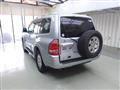 2004 Mitsubishi Pajero