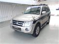 2013 Mitsubishi Pajero