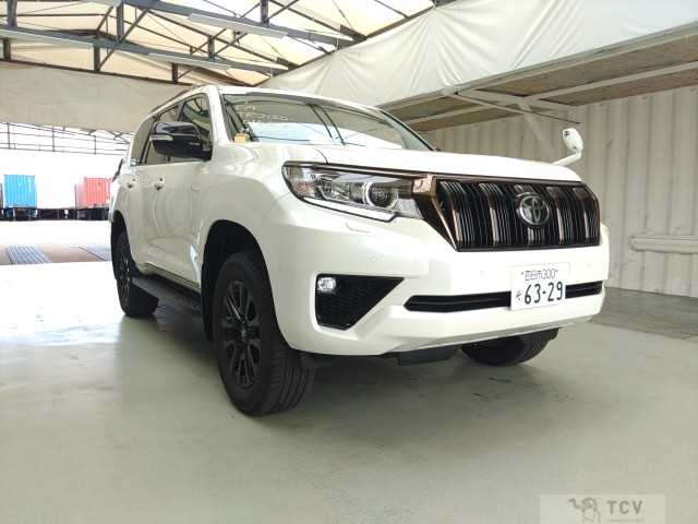 2022 Toyota Land Cruiser Prado