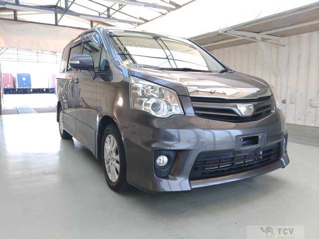 2011 Toyota Noah