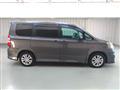 2011 Toyota Noah