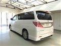 2013 Toyota Vellfire