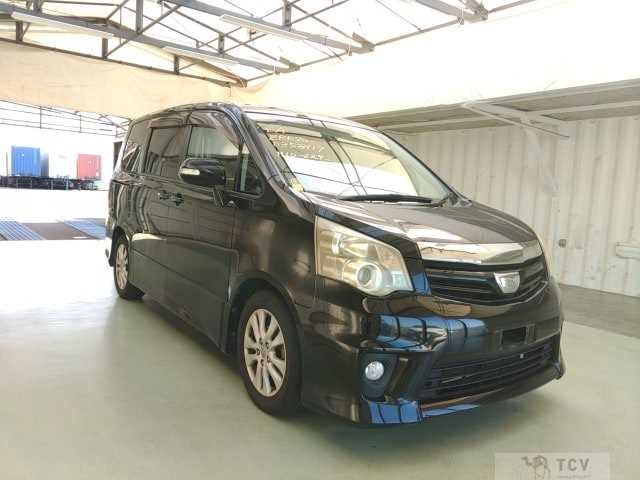 2011 Toyota Noah