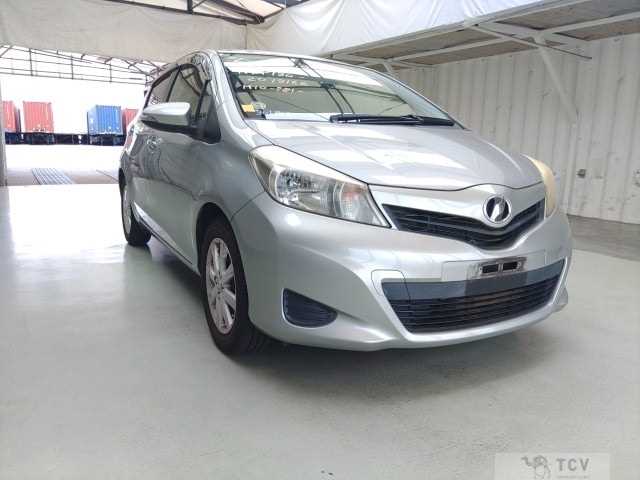 2011 Toyota Vitz