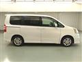 2011 Toyota Noah