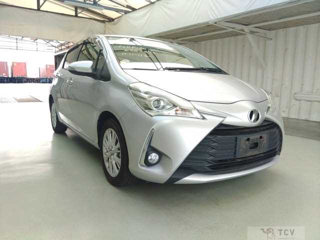 2017 Toyota Vitz