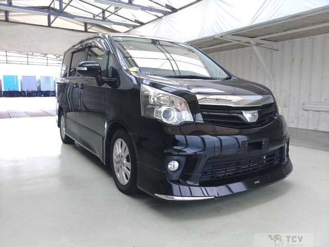 2013 Toyota Noah
