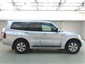 2006 Mitsubishi Pajero