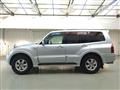 2006 Mitsubishi Pajero