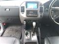 2006 Mitsubishi Pajero