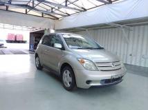 2003 Toyota IST