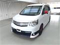 2013 Toyota Noah